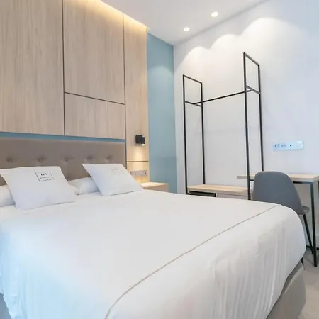 Hotel Real Maqueda - *