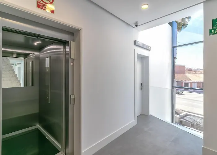 Real Maqueda - Отель *