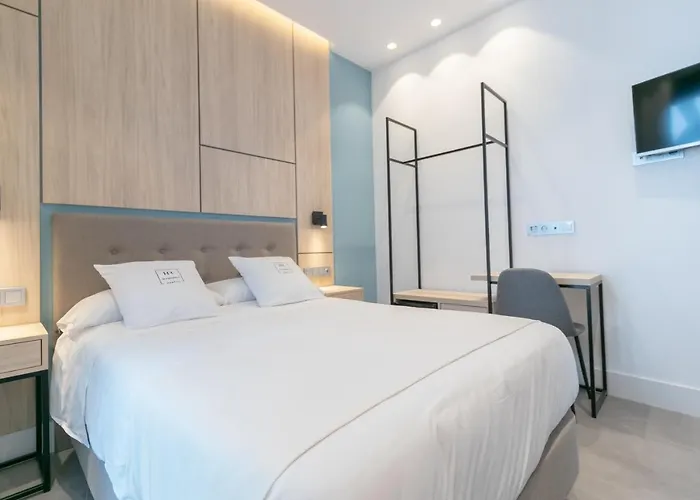 Hotel Real Maqueda - *